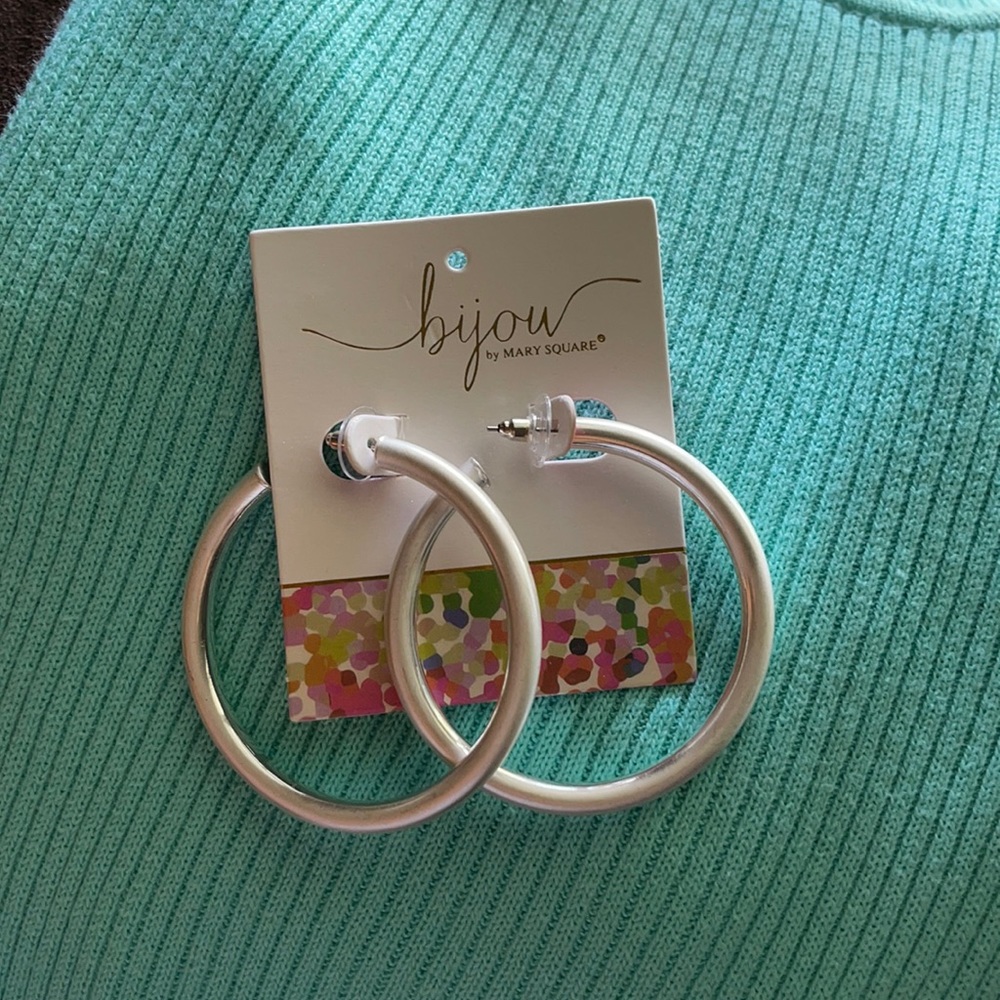 Mary Square Hoops Matte Silver Tone